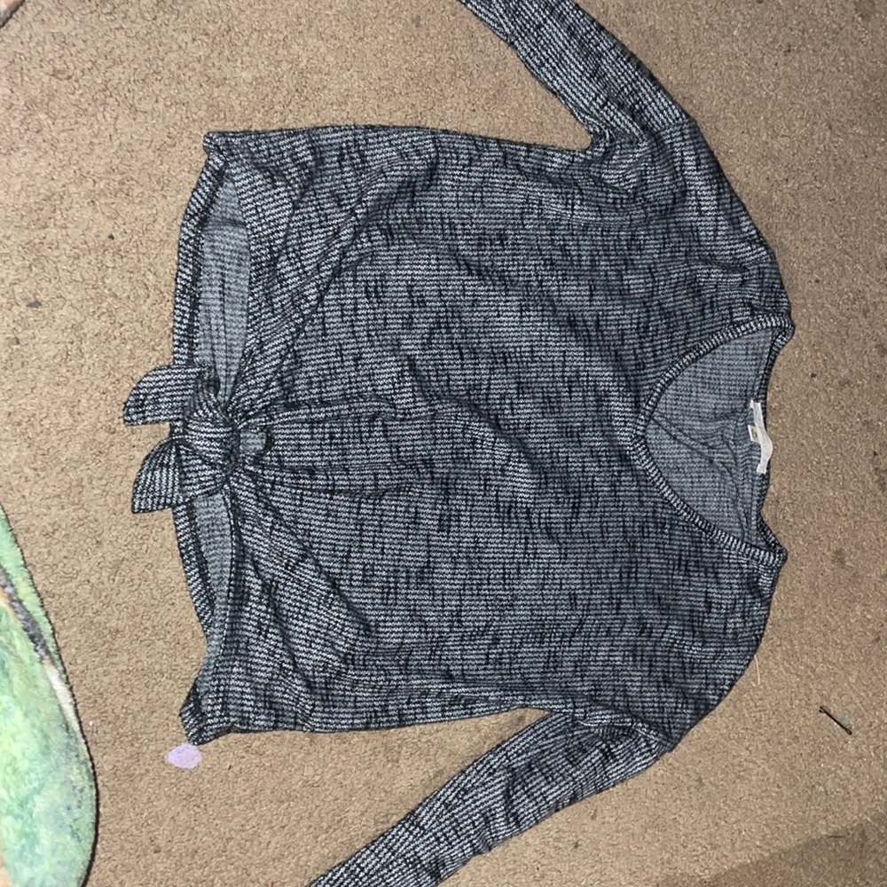 Gray and white tie front long sleeve t-shirt from kohl’s